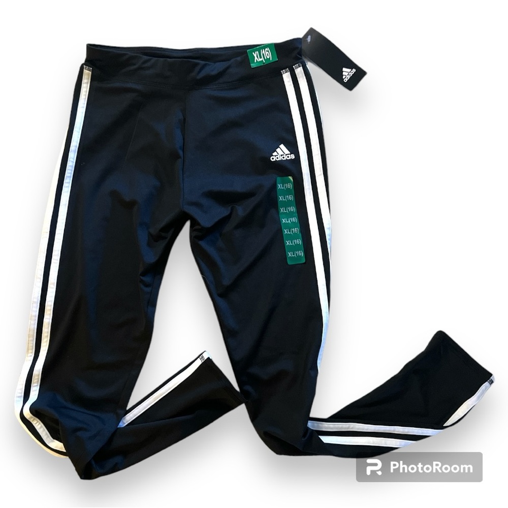 Adidas tapered three stripes pants (16)  XL